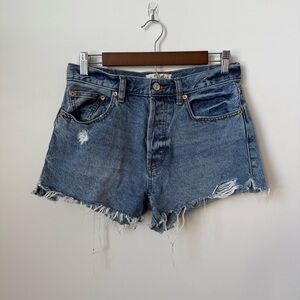We The Free Jean Shorts Medium Wash Size‎ 26
